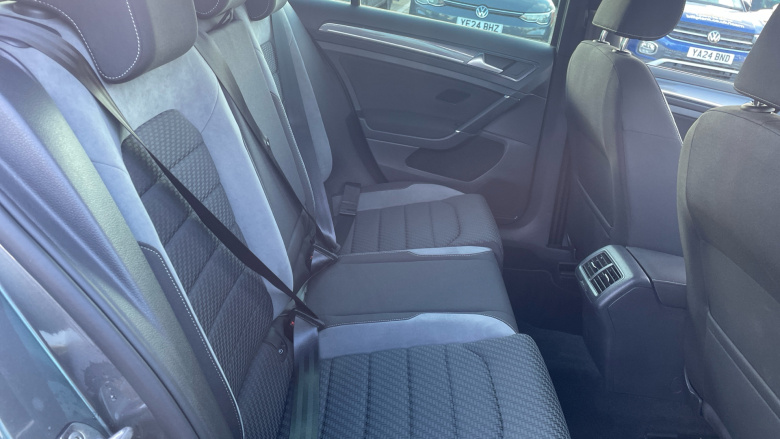 Volkswagen Golf 1.5 TSI EVO 150 R-Line Edition 5dr Petrol Hatchback